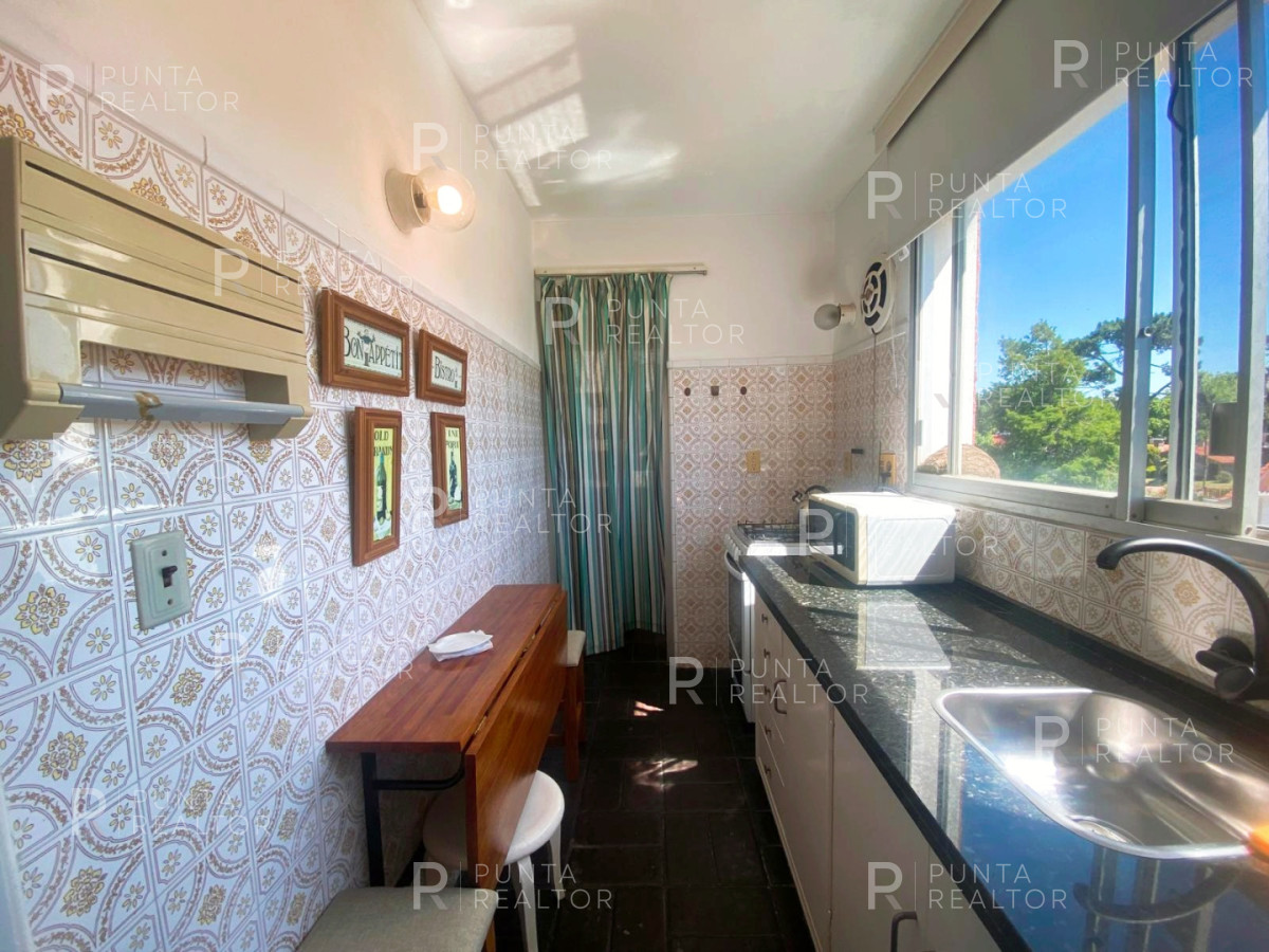 Apartamento ID.2523 - Venta Departamento 2 Dormitorios, Playa Mansa, Punta Del Este, Uruguay