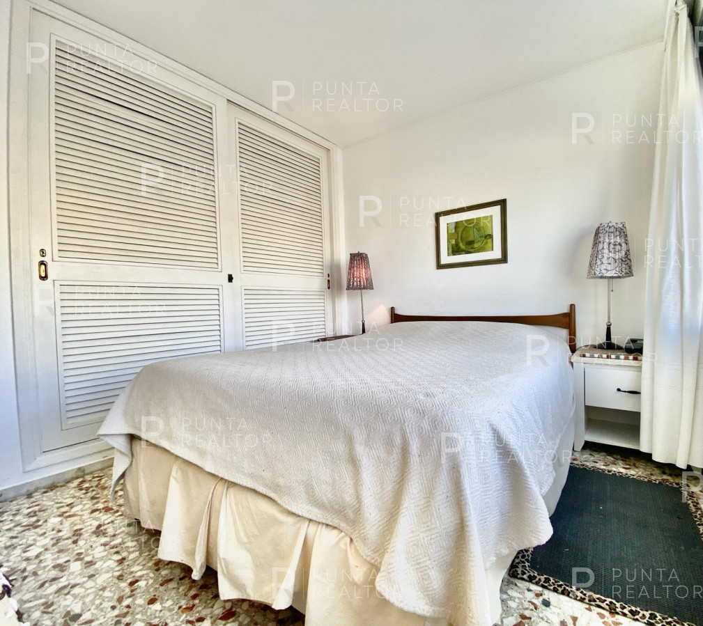 Apartamento ID.2077 - Departamento venta 1 dormitorio y medio, Península de Punta del Este, Uruguay