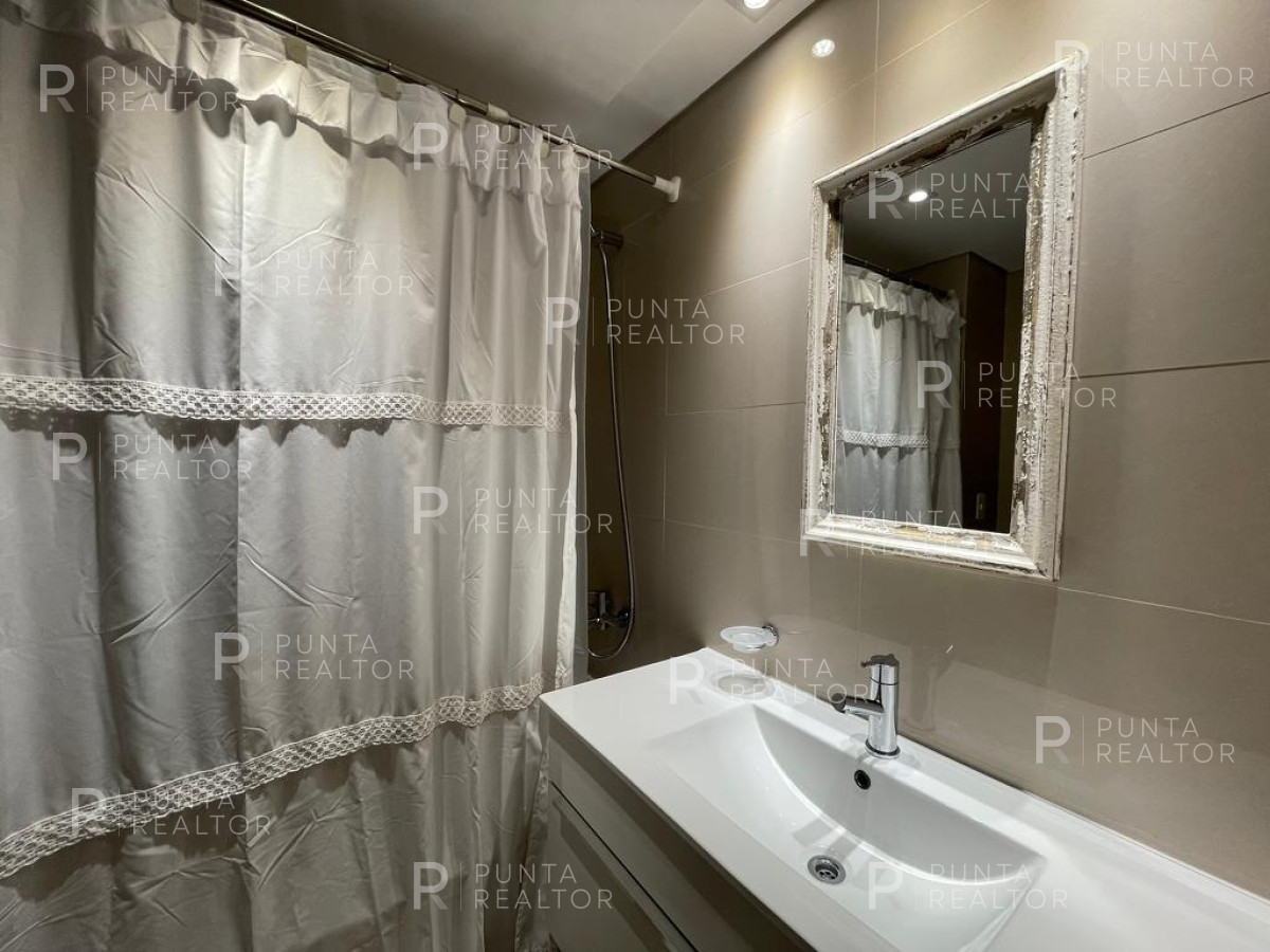 Apartamento ID.1455 - Apartamento con vista al mar y parrilla en alquiler en Playa Brava, Punta del Este, Uruguay