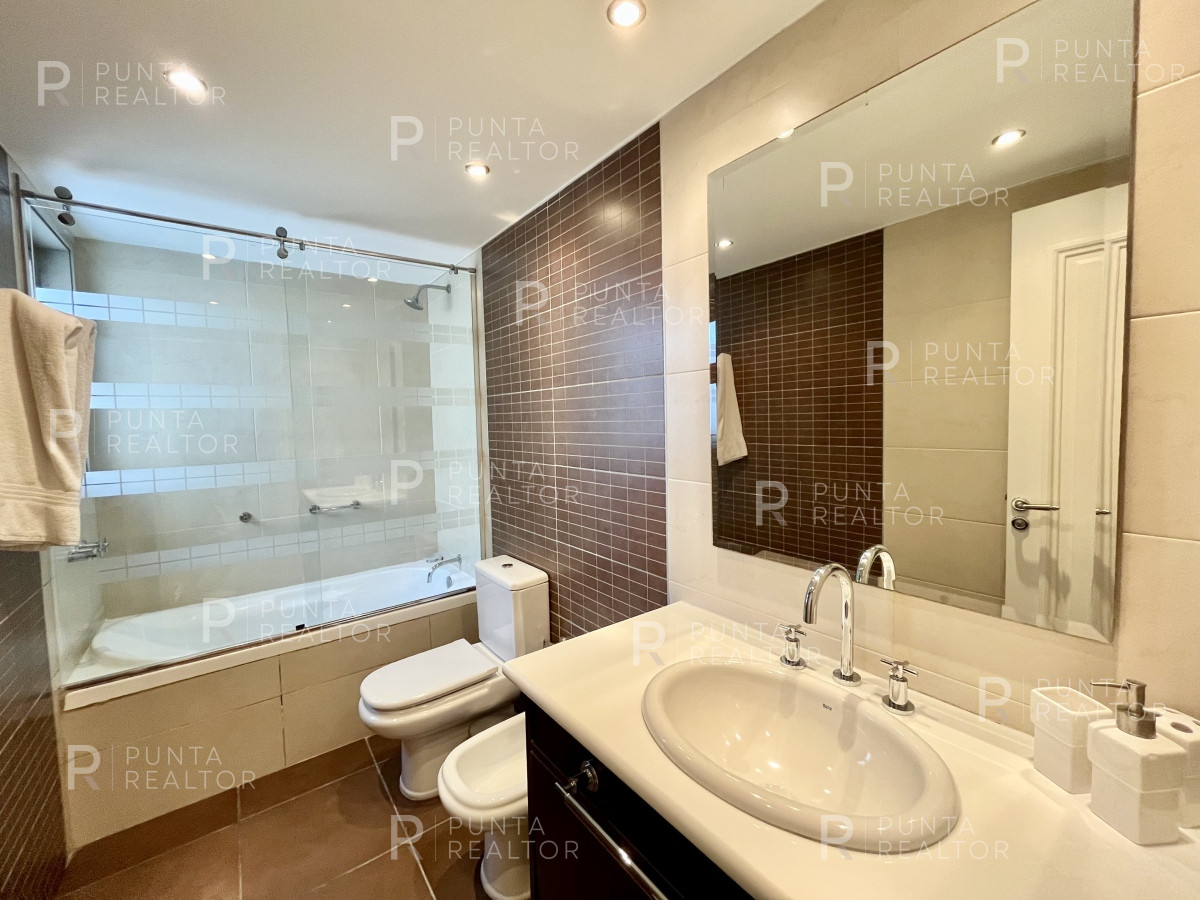 Apartamento ID.1097 - Departamento venta 4 dormitorios, Imperiale, Playa Brava, Punta del Este, Uruguay