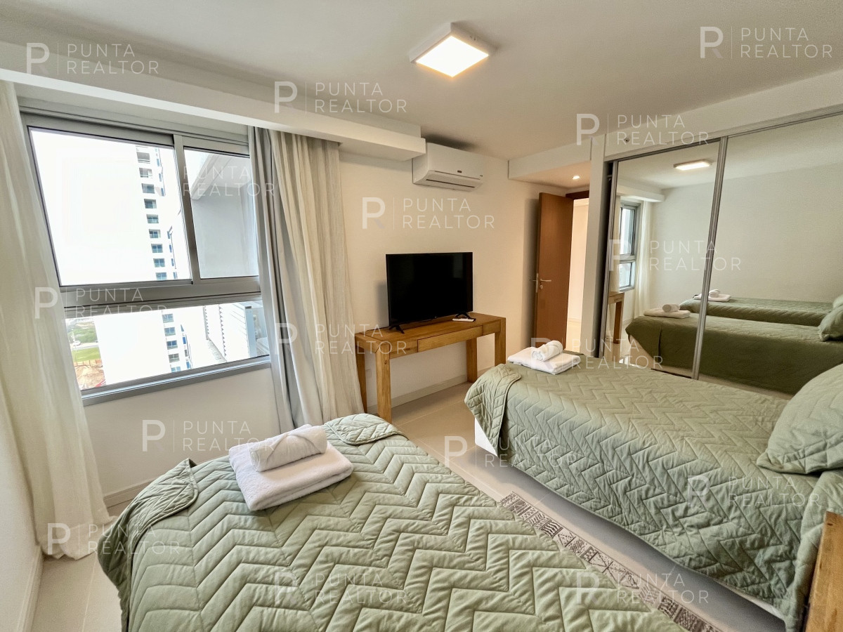 Apartamento ID.1471 - Departamento 3 dormitorios alquiler, Look Brava, Playa Brava, Punta del Este, Uruguay