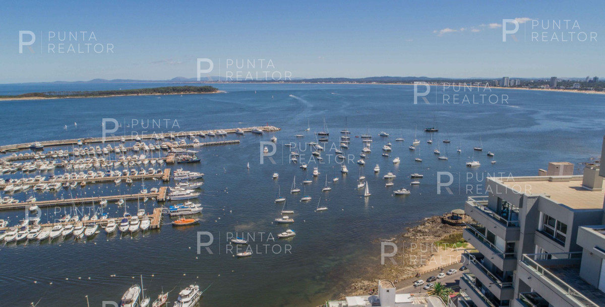 Apartamento ID.619 - Penthouse Departamento 2 dormitorios, Puerto, Punta del Este, Uruguay
