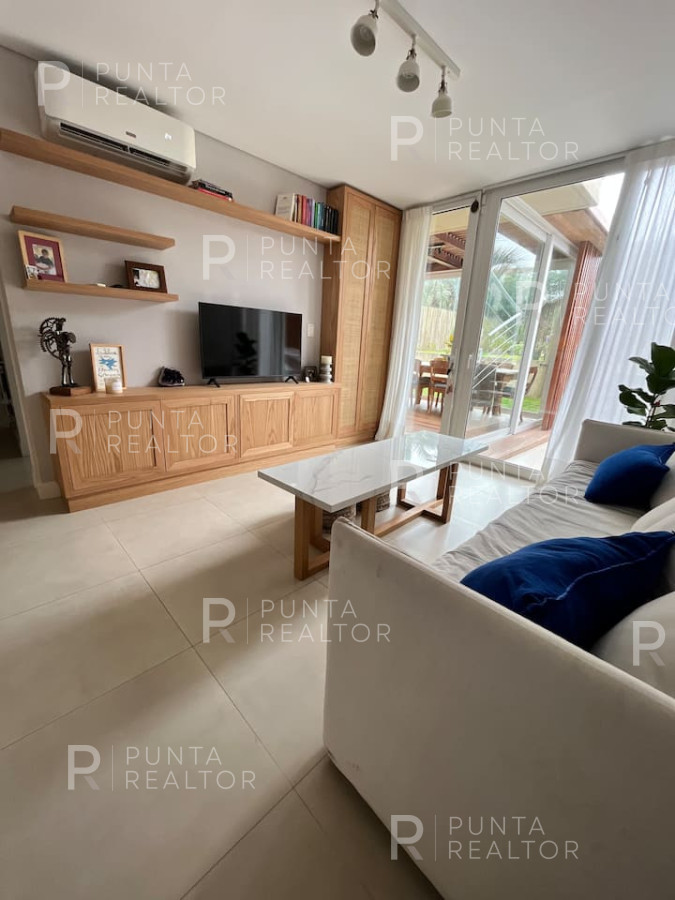 Apartamento ID.2171 - Departamento Alquiler, 2 dormitorios,  La Barra, Uruguay