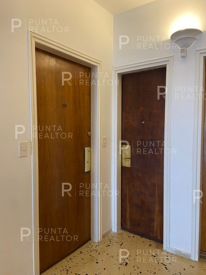 Apartamento ID.933 - Apartamento en alquiler en la Península de Punta del Este, Uruguay