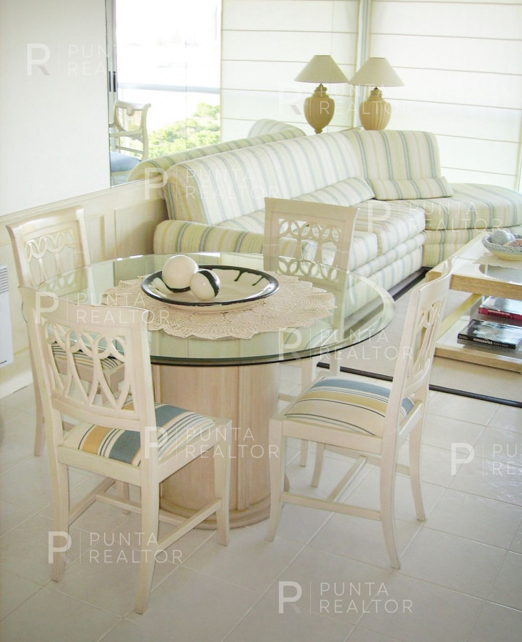 Apartamento ID.2311 - Departamento venta 2 dormitorios, Playa Mansa, Punta del Este, Uruguay