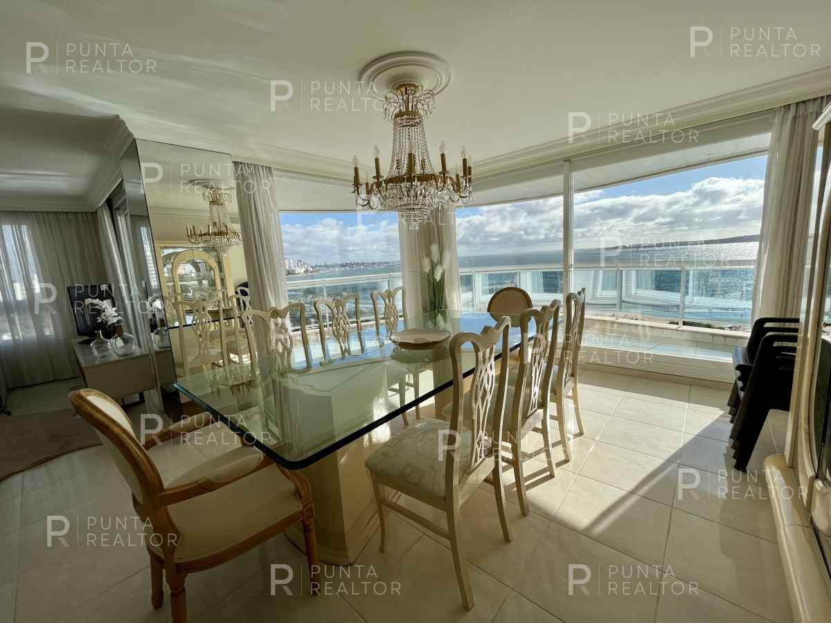 Apartamento ID.994 - Departamento venta 4 dormitorios Punta del Este, Playa Mansa, Uruguay