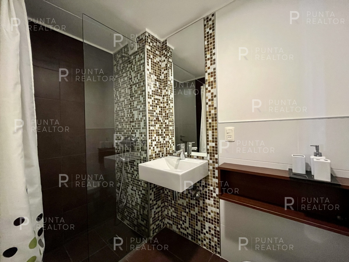 Apartamento ID.1621 - Apartamento venta tres dormitorios, Playa Brava, Punta del Este,, Uruguay