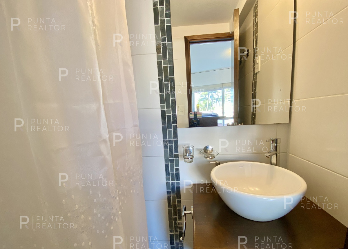 Apartamento ID.2048 - Departamento venta 4 dormitorios, Punta del Este, Uruguay