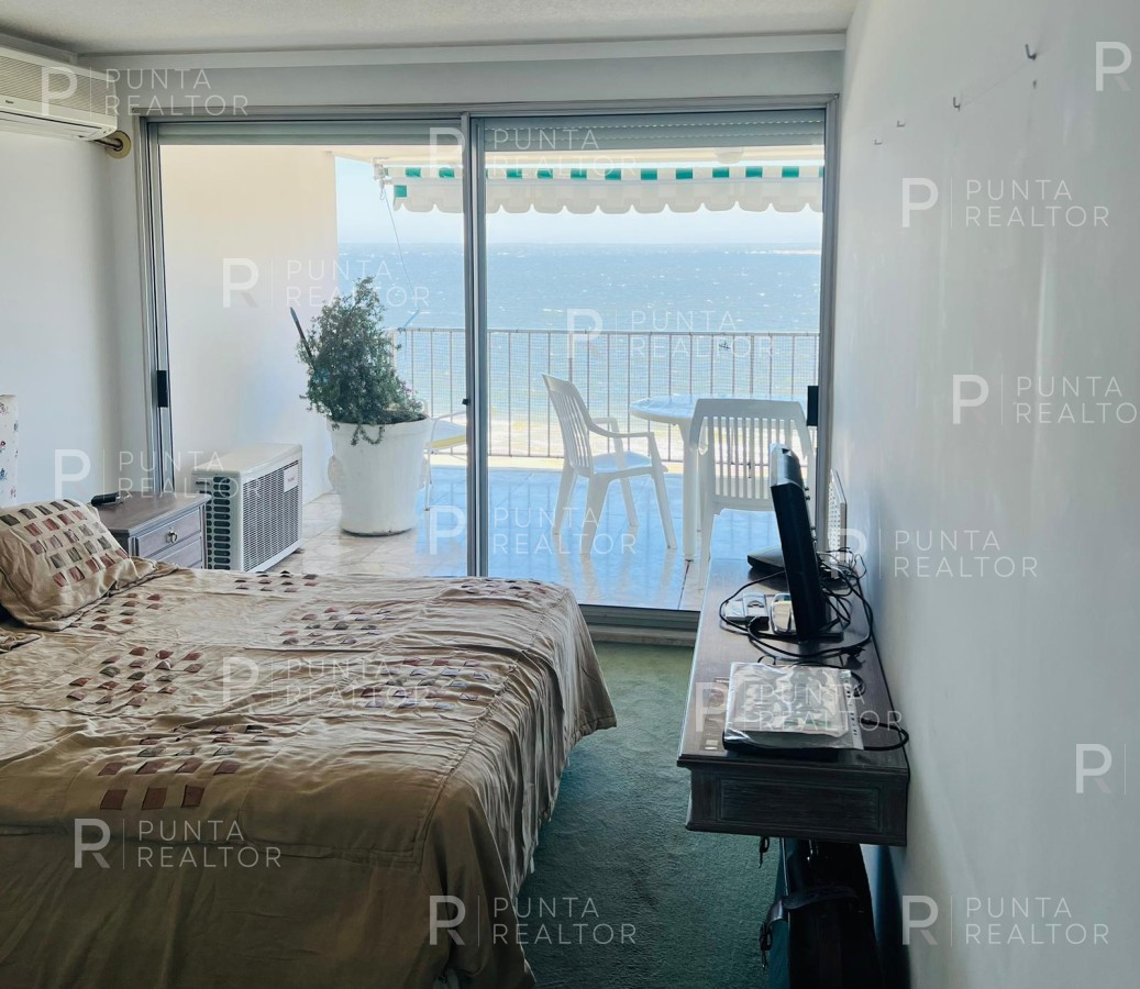 Apartamento ID.1873 - Apartamento 3 dormitorios en alquiler con espectacular vista al mar, Playa Mansa, Punta del Este, Uruguay