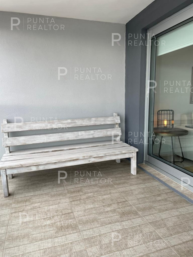 Apartamento ID.1455 - Apartamento con vista al mar y parrilla en alquiler en Playa Brava, Punta del Este, Uruguay