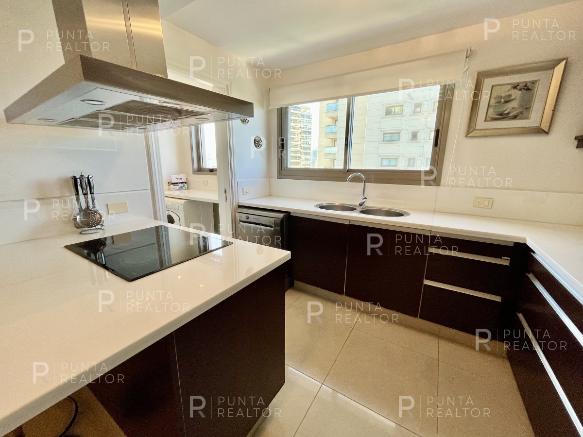 Apartamento ID.1097 - Departamento venta 4 dormitorios, Imperiale, Playa Brava, Punta del Este, Uruguay
