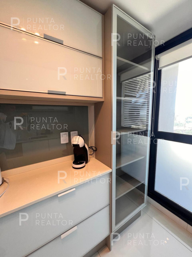 Apartamento ID.2573 - Alquiler Departamento, 3 Dormitorios, Brava, Punta Del Este, Uruguay  