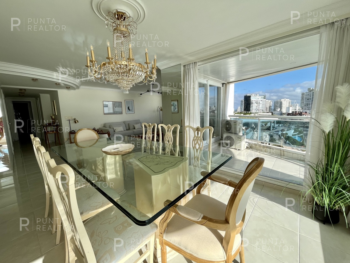 Apartamento ID.994 - Departamento venta 4 dormitorios Punta del Este, Playa Mansa, Uruguay