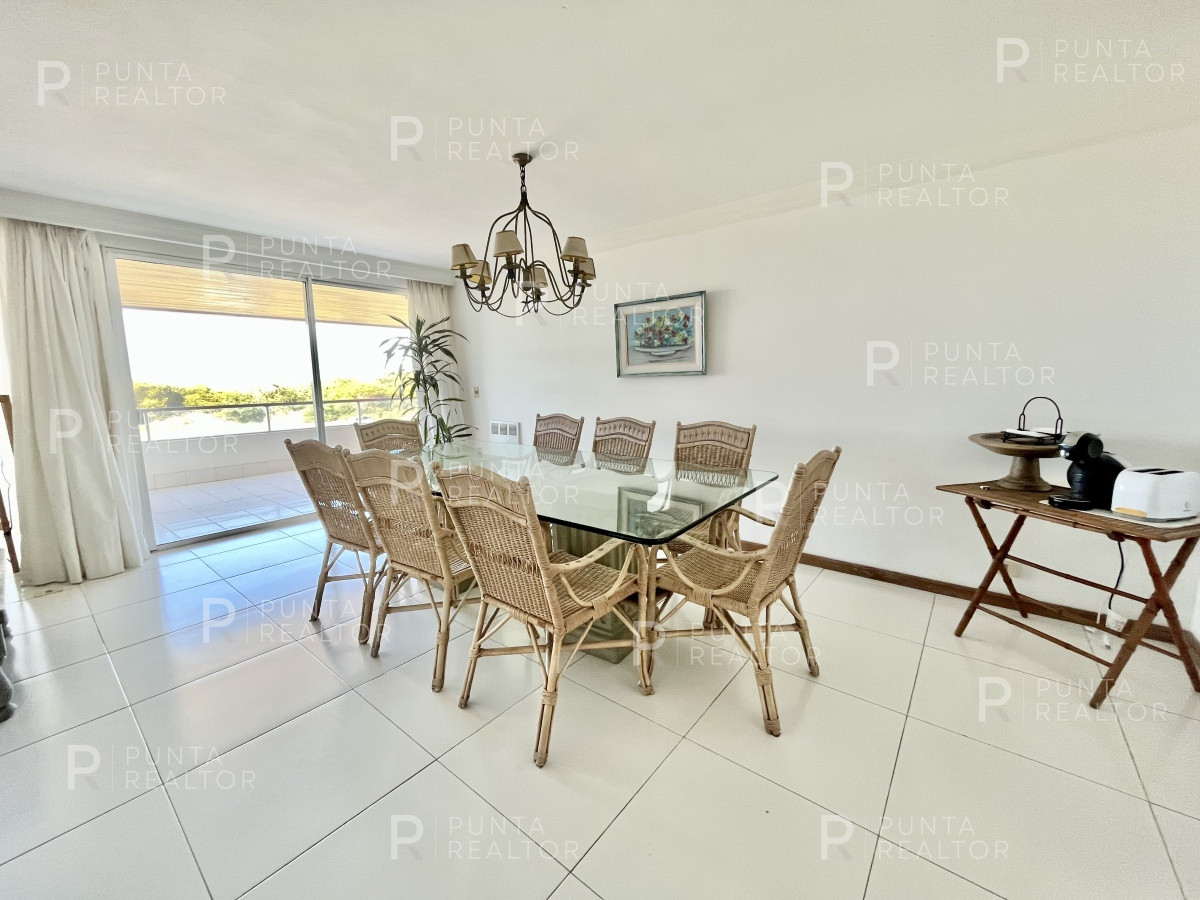 Apartamento ID.1762 - Apartamento alquiler 5 dormitorios Rincón del Indio, Punta del Este, Uruguay
