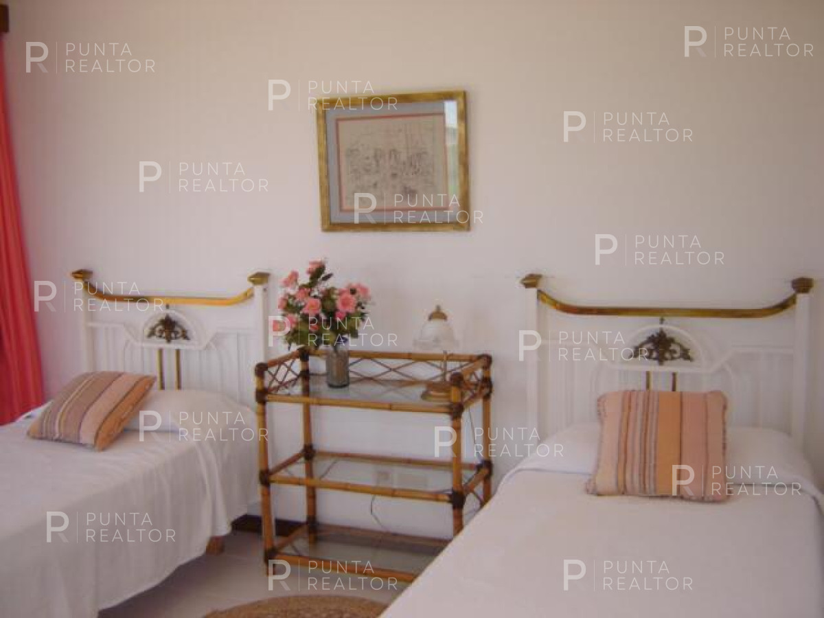 Apartamento ID.2366 - Departamento venta 3 dorimtorios y servicio, Manantiales, Uruguay