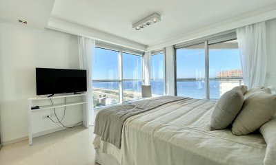 Departamento en venta en Torre Look Brava 3 dormitorios y servicio vista al mar, Playa Brava, Punta del Este, Uruguay