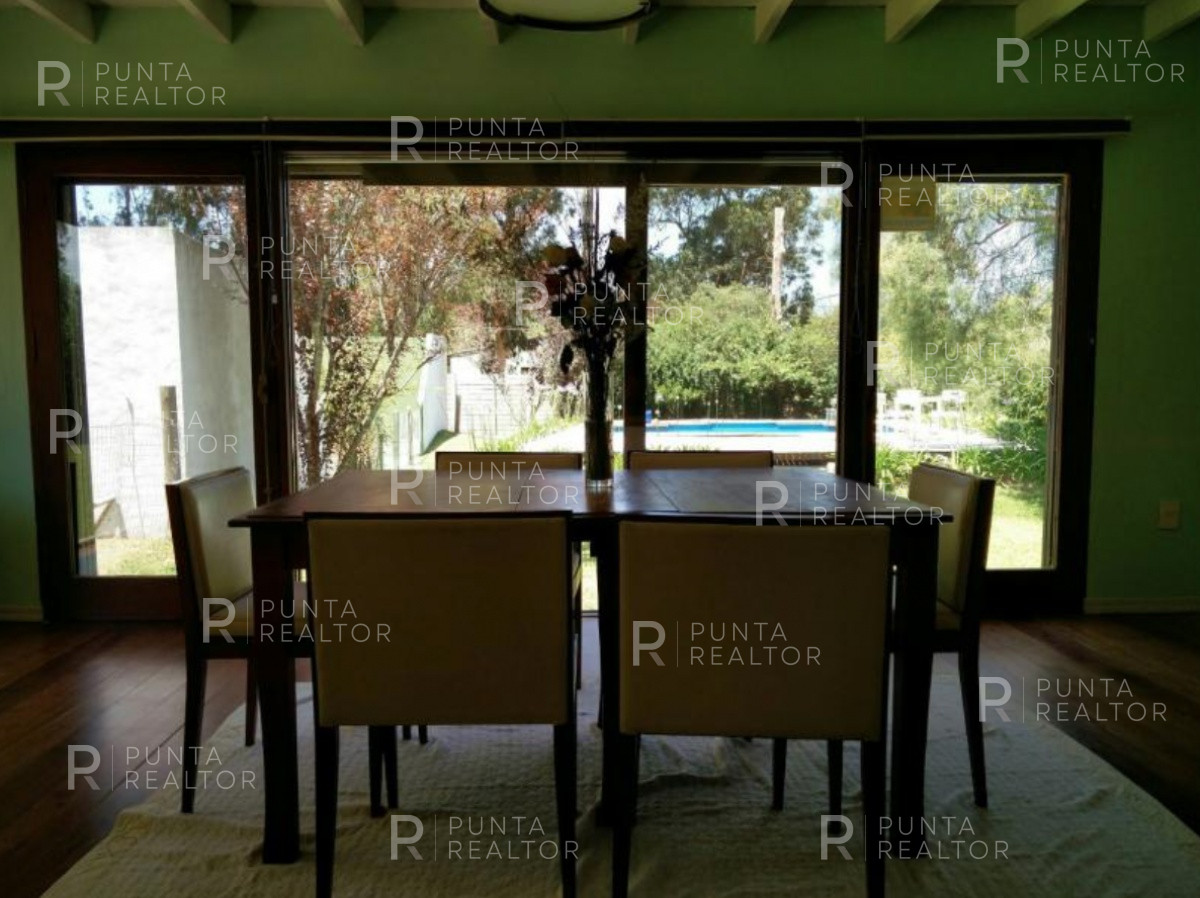 Casa ID.142 - Casa venta 4 dormitorios, El Tesoro, La Barra, Uruguay