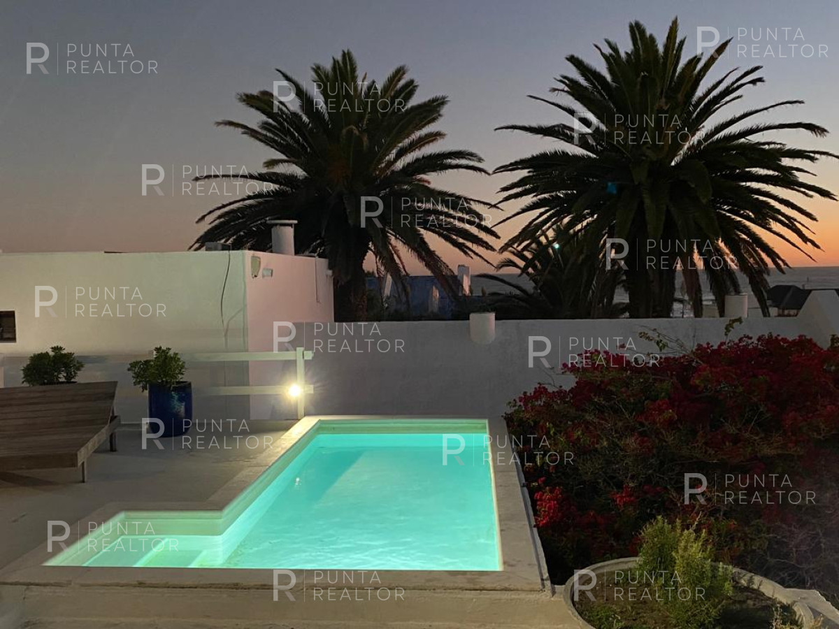 Casa ID.259 - Casa alquiler,  4 dormitorios Pileta, La Barra, Uruguay