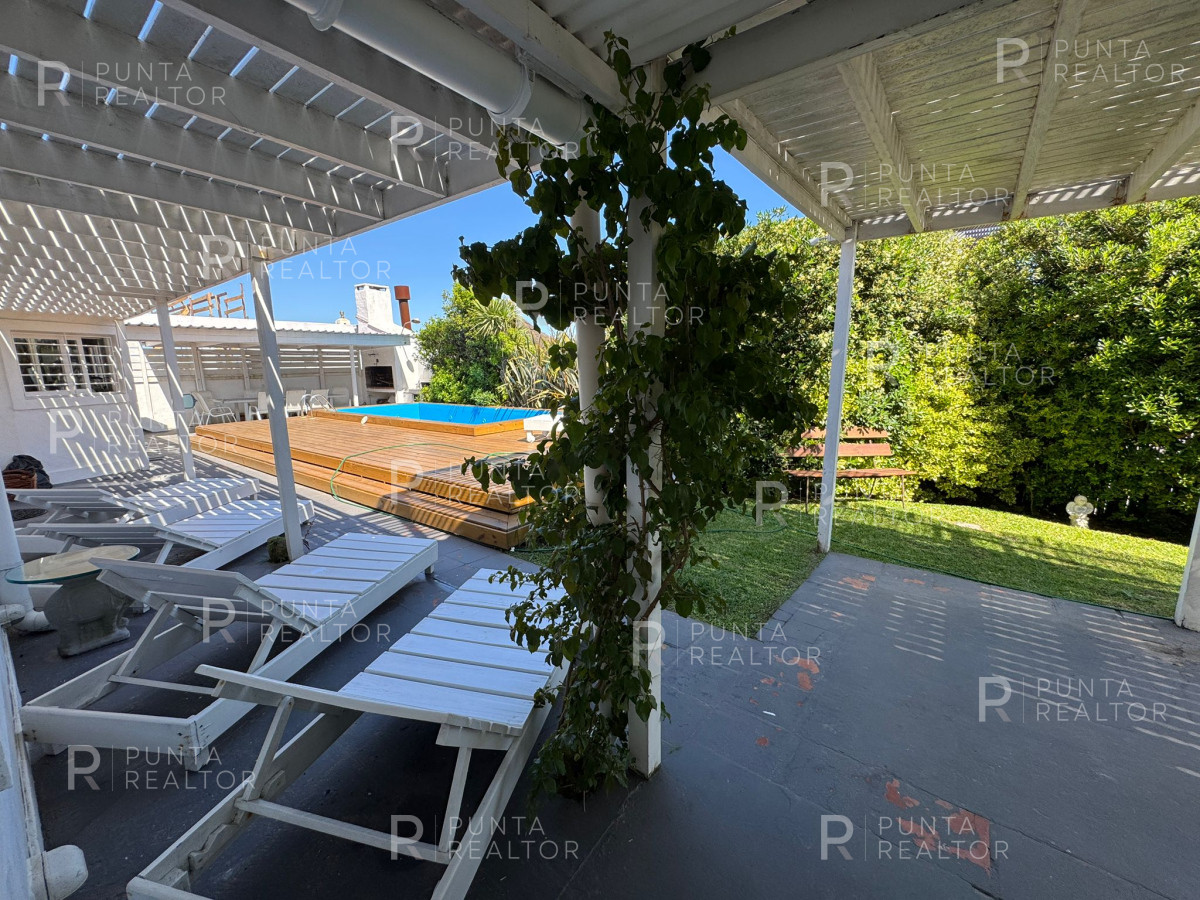 Casa ID.1367 - Casa alquiler, 4 dormitorios, pileta, La Barra, Uruguay,