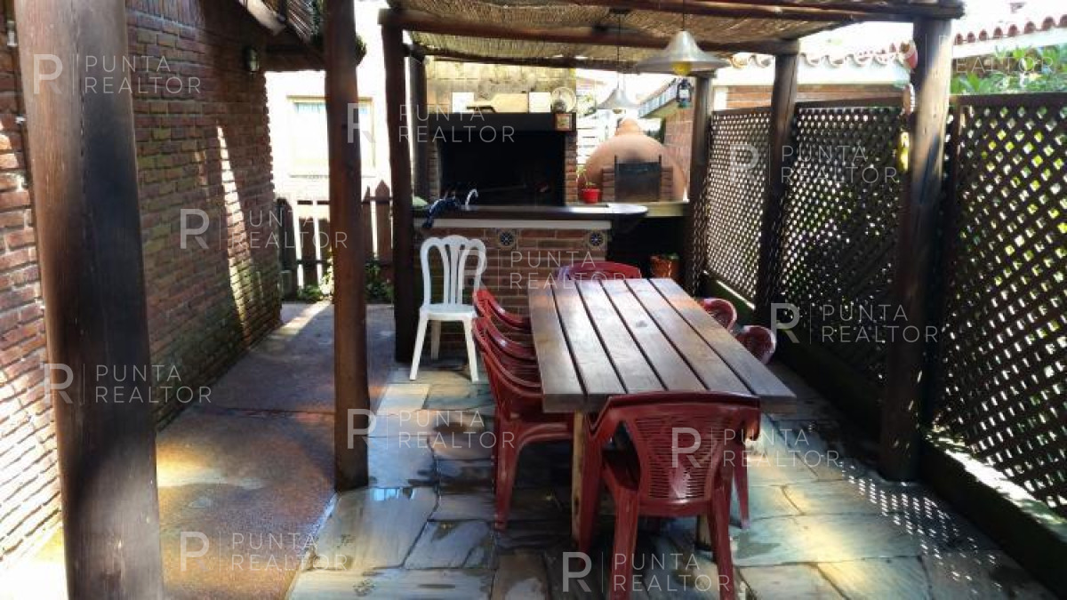 Casa ID.749 - Pinares, a 200 m del mar cabaña, 5 dormitorios, piscina