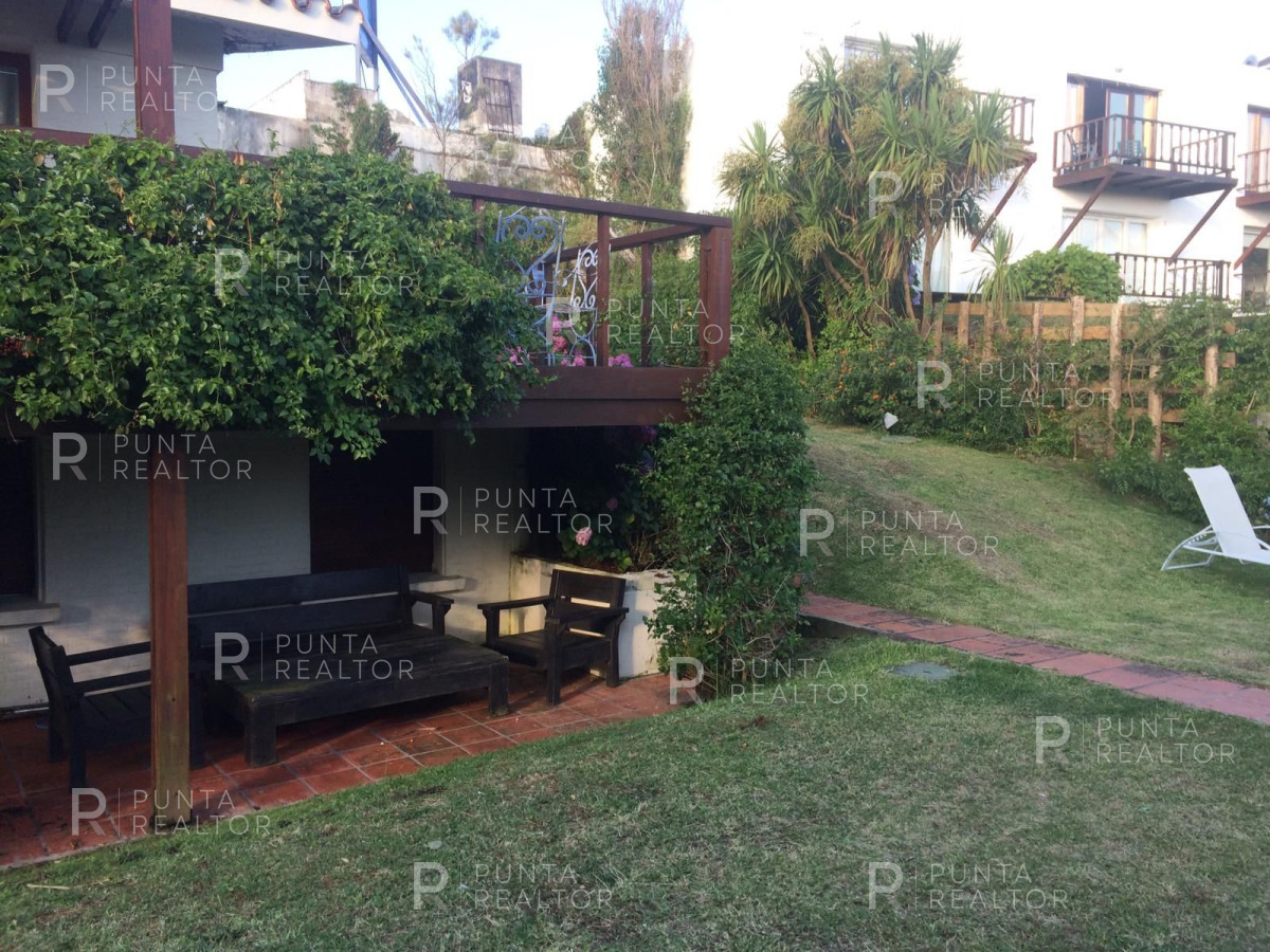 Casa ID.1170 - Casa Alquiler, 7 Dormitorios, Pileta, La Barra, Uruguay
