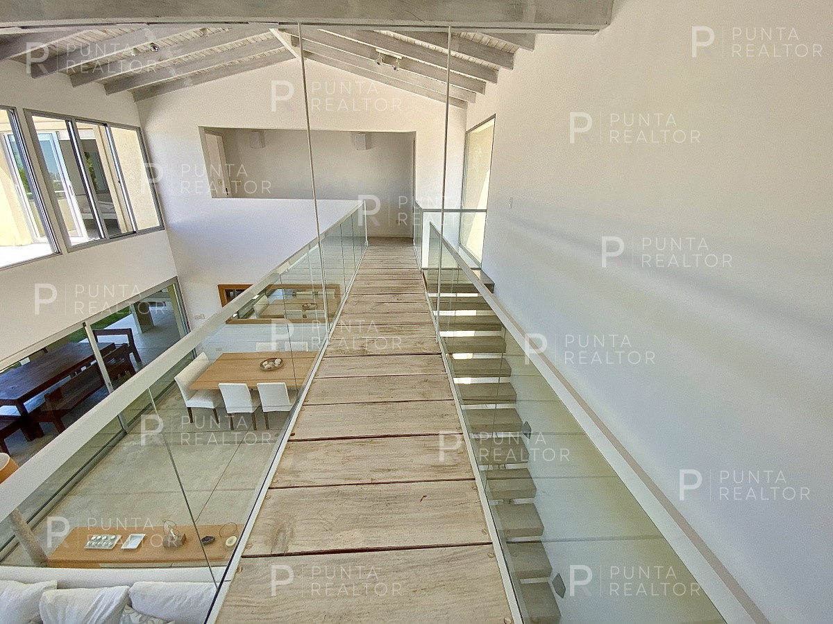 Casa ID.1282 - Venta de casa de cuatro dormitorios en Laguna Blanca, Manantiales, Uruguay