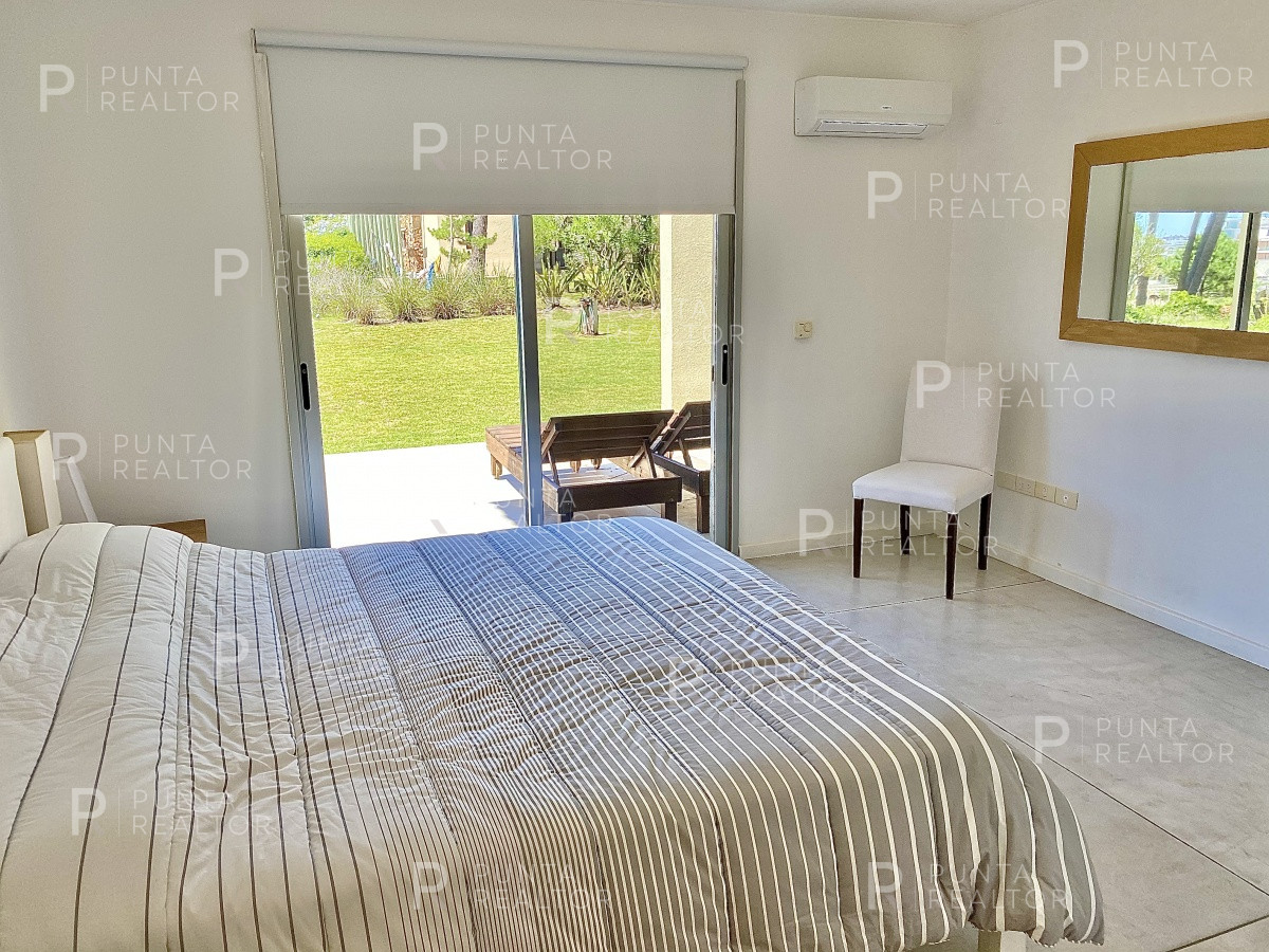 Casa ID.1282 - Venta de casa de cuatro dormitorios en Laguna Blanca, Manantiales, Uruguay