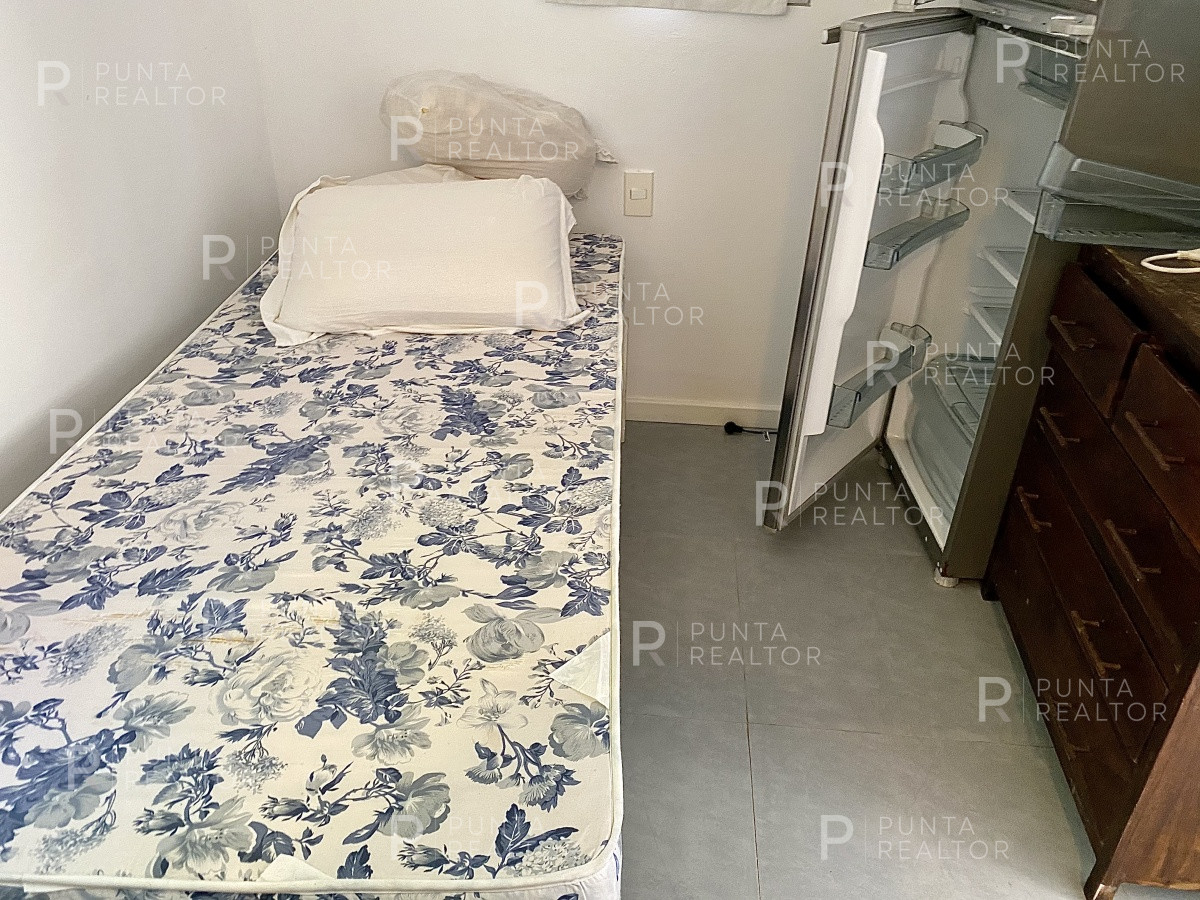 Casa ID.1282 - Venta de casa de cuatro dormitorios en Laguna Blanca, Manantiales, Uruguay