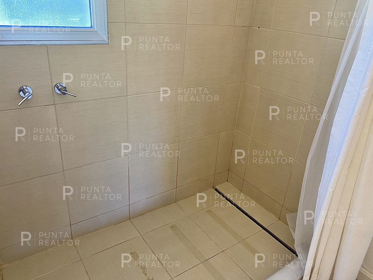 Casa ID.1282 - Venta de casa de cuatro dormitorios en Laguna Blanca, Manantiales, Uruguay