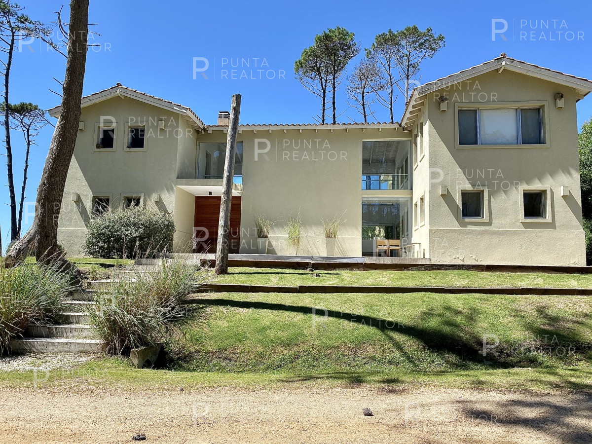 Casa ID.1282 - Venta de casa de cuatro dormitorios en Laguna Blanca, Manantiales, Uruguay