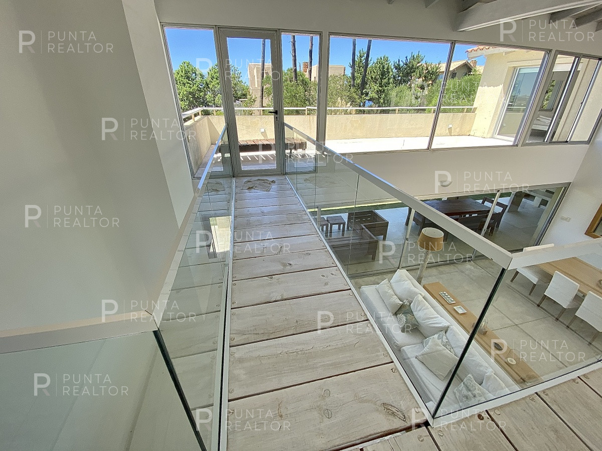 Casa ID.1282 - Venta de casa de cuatro dormitorios en Laguna Blanca, Manantiales, Uruguay