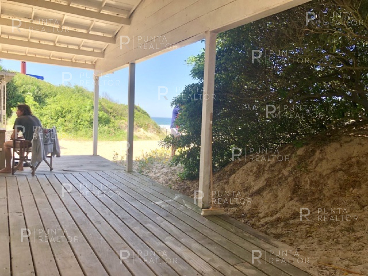 Casa ID.816 - Casa Alquiler, 6 dormitorios, La Barra, Uruguay