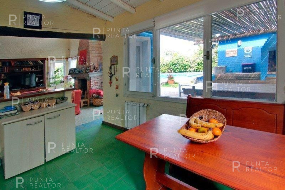 Casa ID.1936 - Venta de casa de tres dormitorios en La Barra, Uruguay