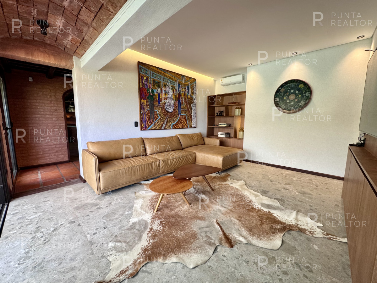 Casa ID.2361 - Casa Alquiler 4 dormitorios, Pileta, Montoya, La Barra, Uruguay