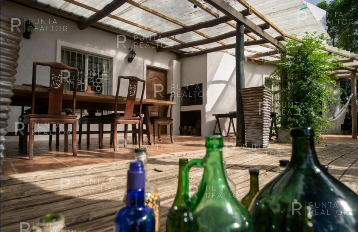 Casa ID.119 -  La Barra, a 3 de la Ruta, 4 dormitorios, 2 baños barbacoa, Uruguay