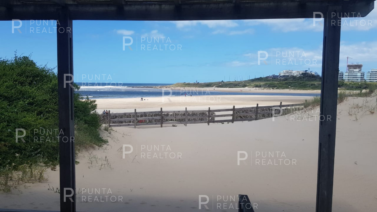 Casa ID.816 - Casa Alquiler, 6 dormitorios, La Barra, Uruguay