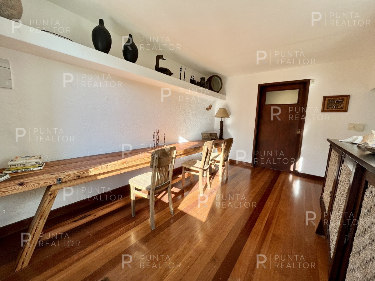 Casa ID.259 - Casa alquiler,  4 dormitorios Pileta, La Barra, Uruguay