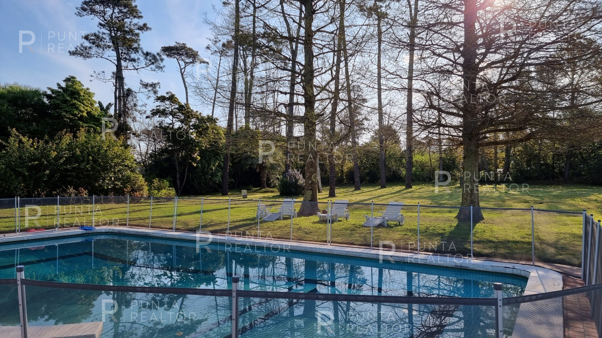 Casa ID.2093 - Casa Alquiler, Pileta,  San Rafael, Punta del Este, Uruguay