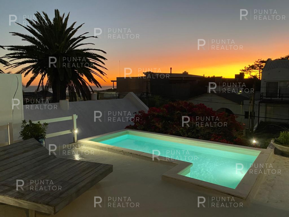 Casa ID.259 - Casa alquiler,  4 dormitorios Pileta, La Barra, Uruguay