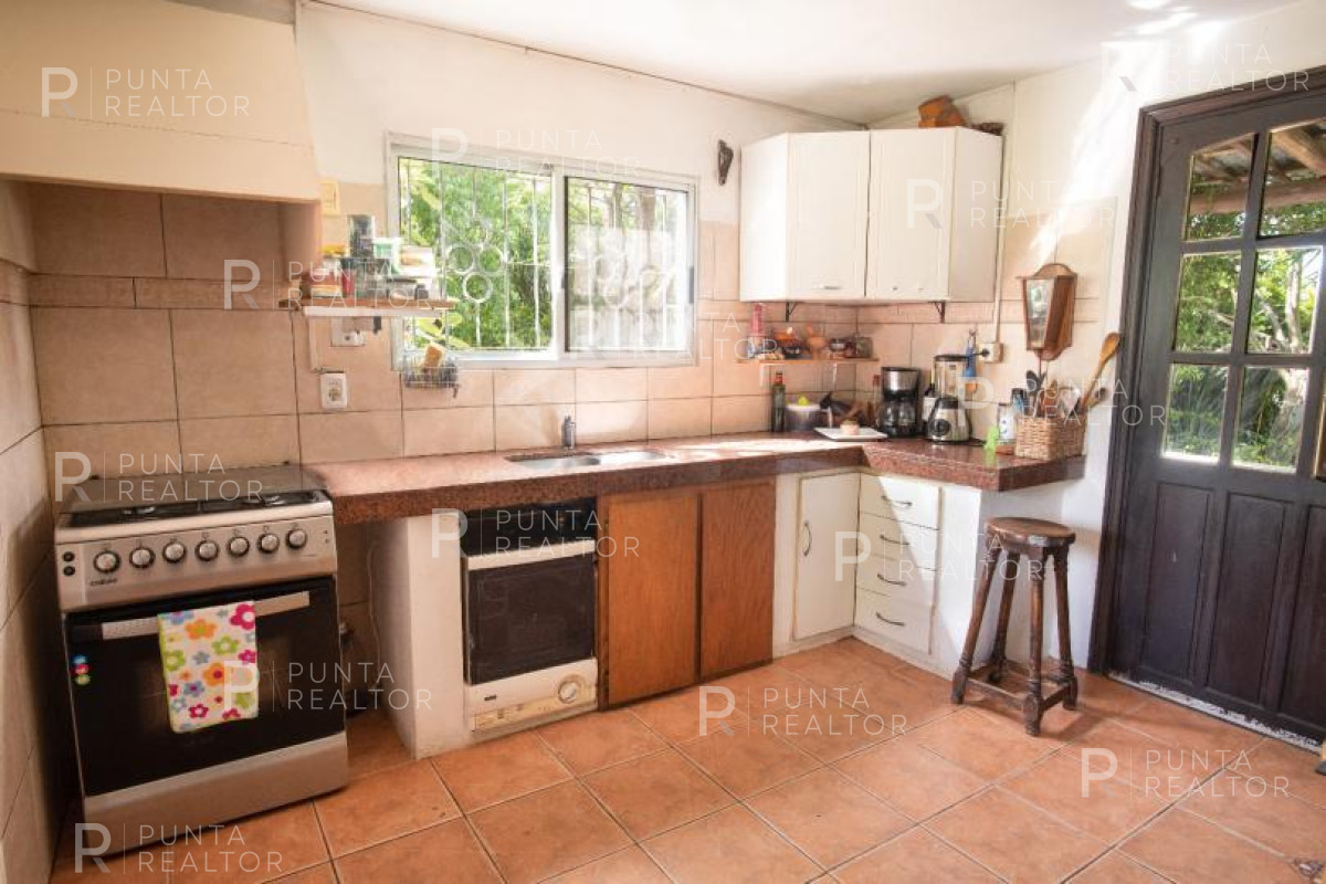 Casa ID.119 -  La Barra, a 3 de la Ruta, 4 dormitorios, 2 baños barbacoa, Uruguay