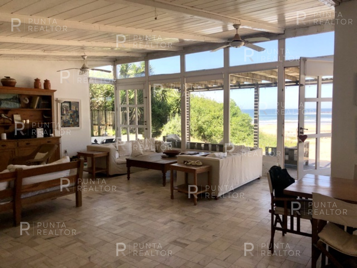 Casa ID.816 - Casa Alquiler, 6 dormitorios, La Barra, Uruguay