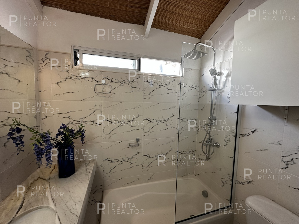 Casa ID.1367 - Casa alquiler, 4 dormitorios, pileta, La Barra, Uruguay,