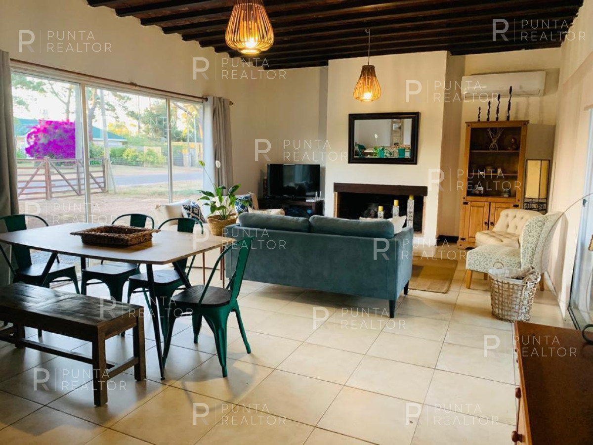 Casa ID.1381 - Alquiler temporario de Casa 3 Dormitorios, La Barra, Uruguay