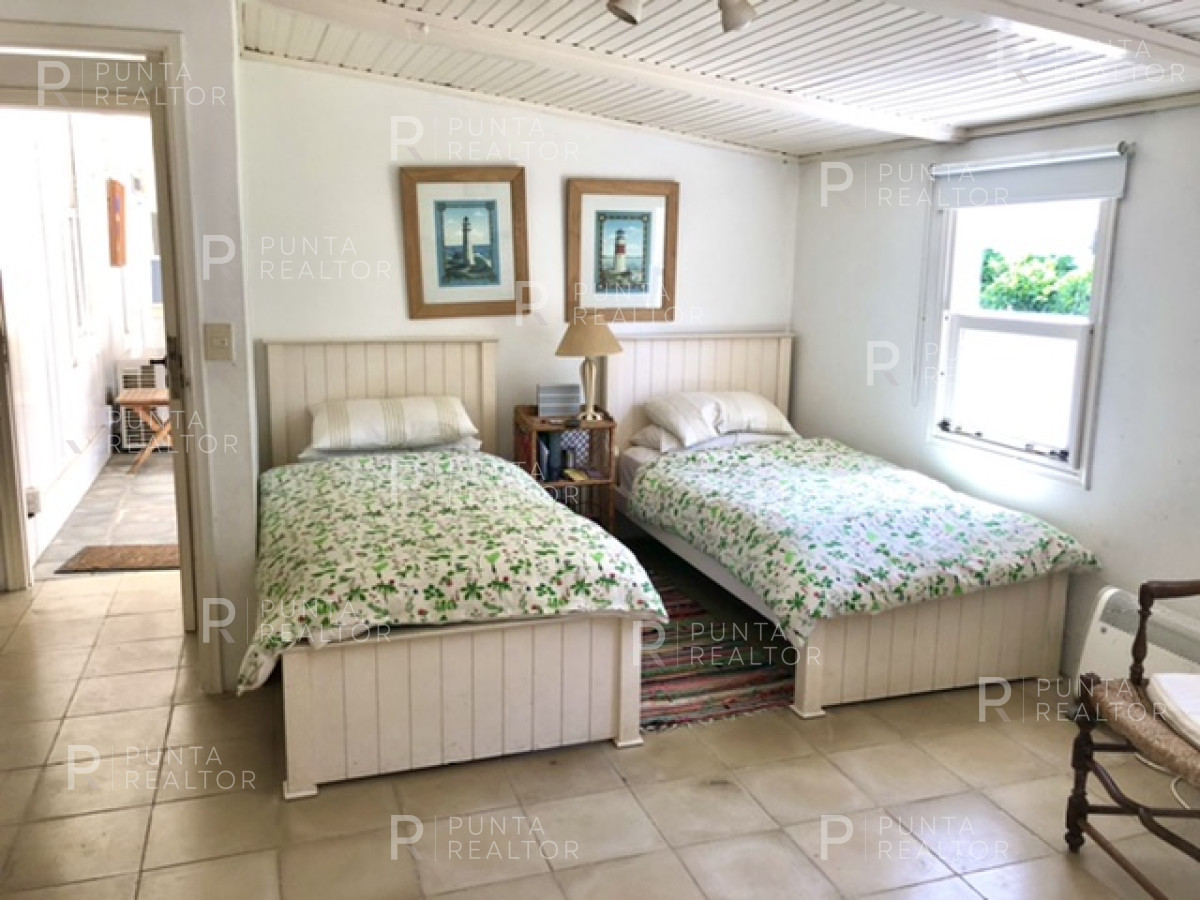 Casa ID.816 - Casa Alquiler, 6 dormitorios, La Barra, Uruguay