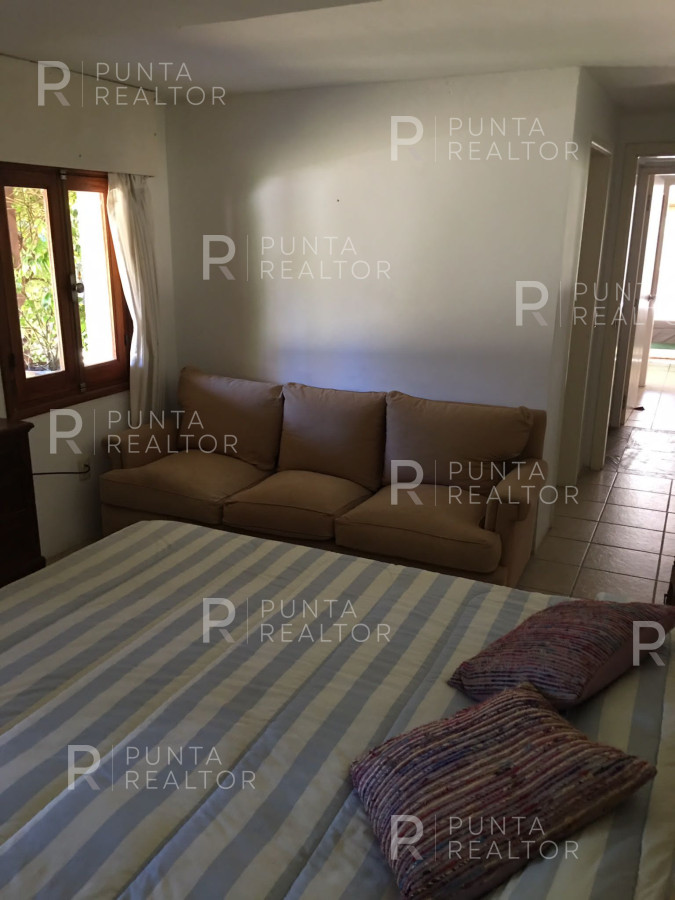 Casa ID.1170 - Casa Alquiler, 7 Dormitorios, Pileta, La Barra, Uruguay