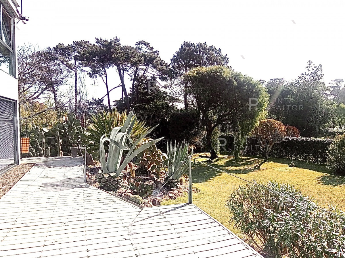 Casa ID.172 - casa en venta en Rincón del Indio, Punta del Este, Uruguay