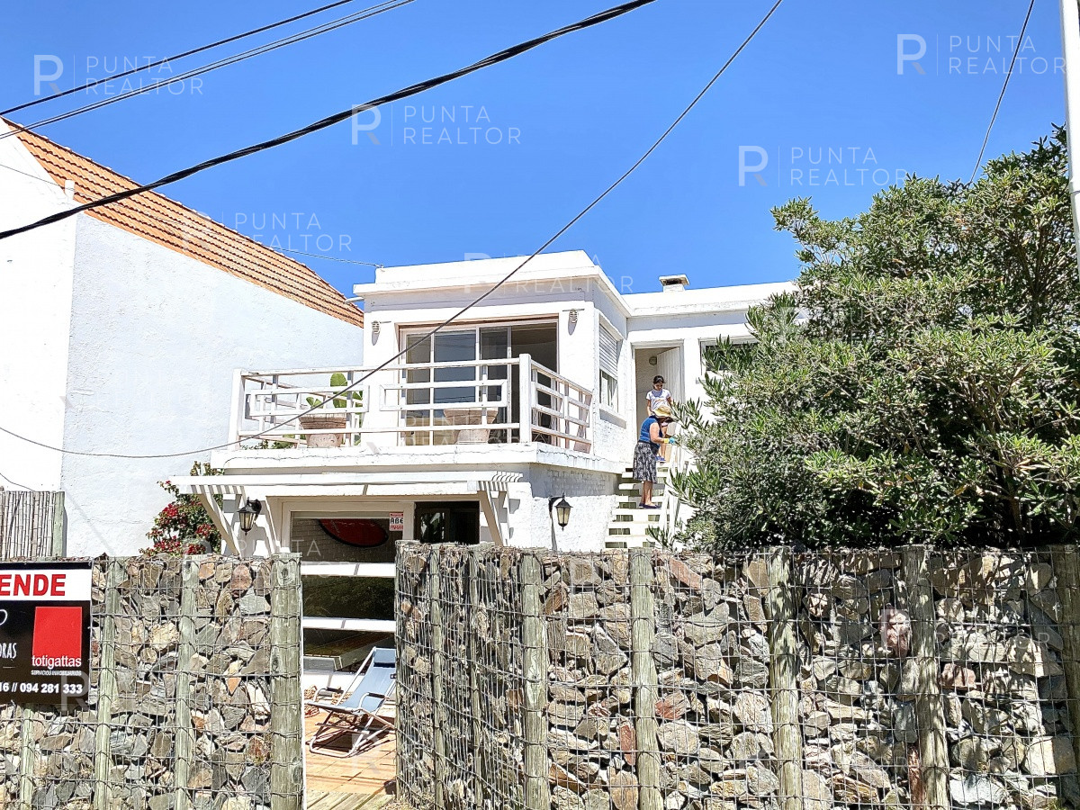 Casa ID.220 - Casa en alquiler en La Barra, de la Ruta al mar, Uruguay