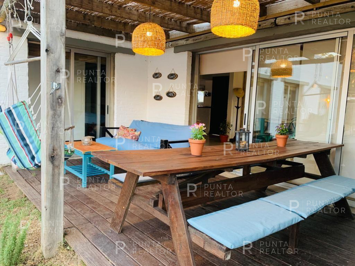 Casa ID.1381 - Alquiler temporario de Casa 3 Dormitorios, La Barra, Uruguay