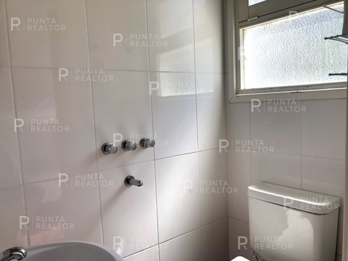 Casa ID.816 - Casa Alquiler, 6 dormitorios, La Barra, Uruguay