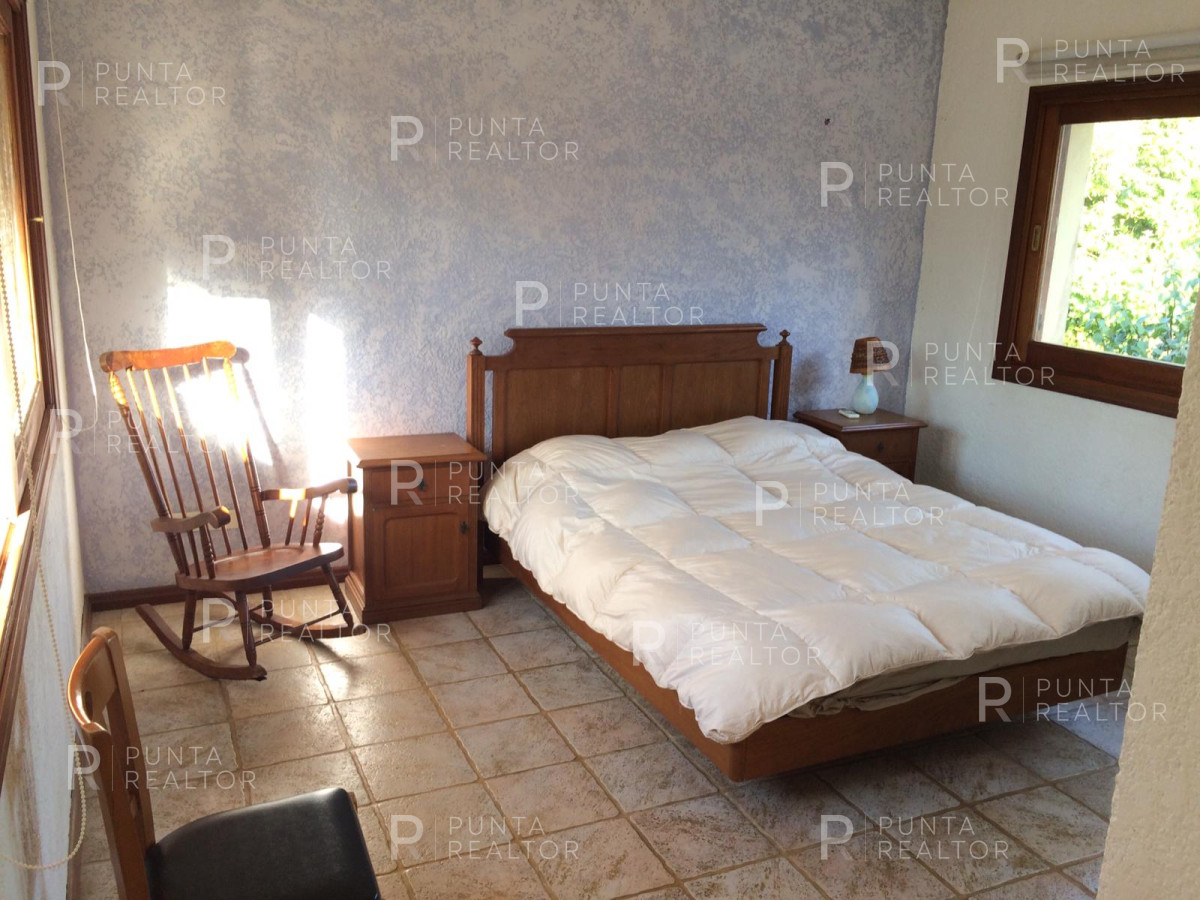 Casa ID.663 - Pinares, parque, piscina, juegos, 4 dormitorios y servicio con 2 master suites.